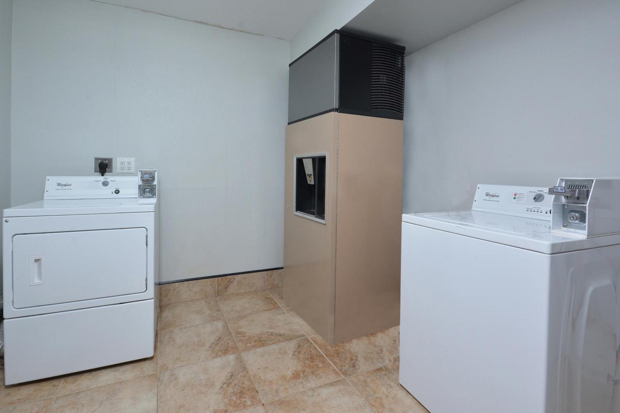 Inn At קלמסון מראה חיצוני תמונה